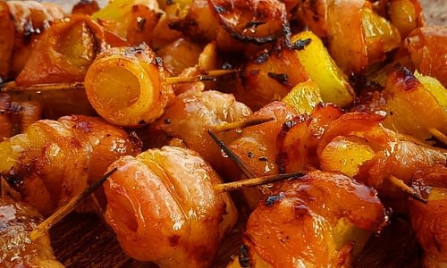 Bacon-Wrapped Sweet Potato – a bacon snack/starter on the braai